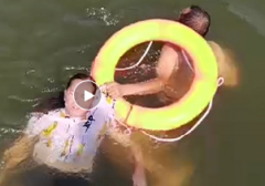 <b>女子跳水輕生，領(lǐng)威保安奮不顧身下水救人</b>